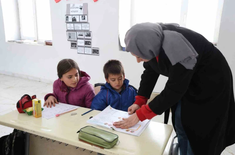 Adana’da 1600 rakımda eksi 20 derecede zorlu eğitim