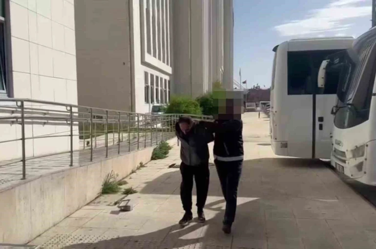 Adana’da 32 firari torbacı yakalandı 