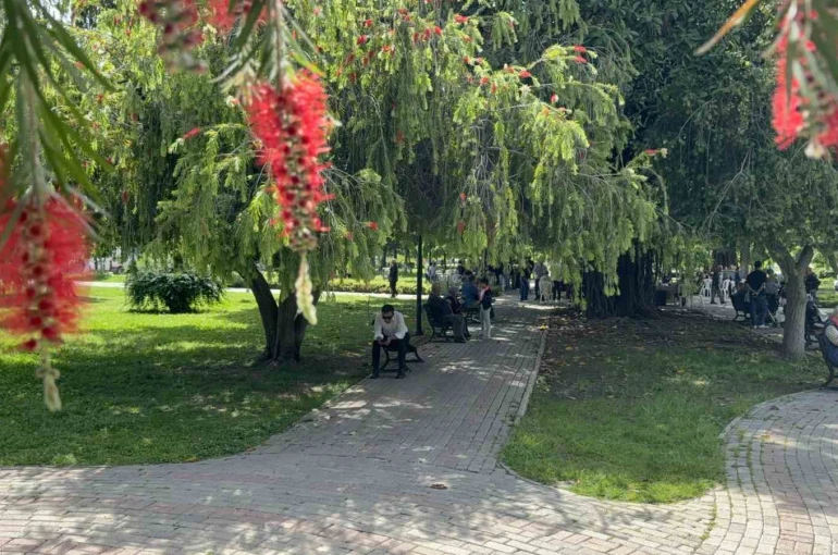 Adana’da termometreler 41 dereceyi gösterdi 