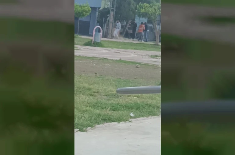 Adana’da tüfekli sopalı kavga kamerada 