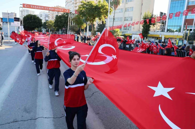 Adana’nın düşman işgalinden kurtuluşu coşkuyla kutlandı 