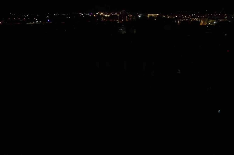 Adıyaman’da elektrik kesintilerine tepki 