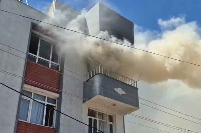 Adıyaman’da ev yangınında 1 kişi dumandan etkilendi 