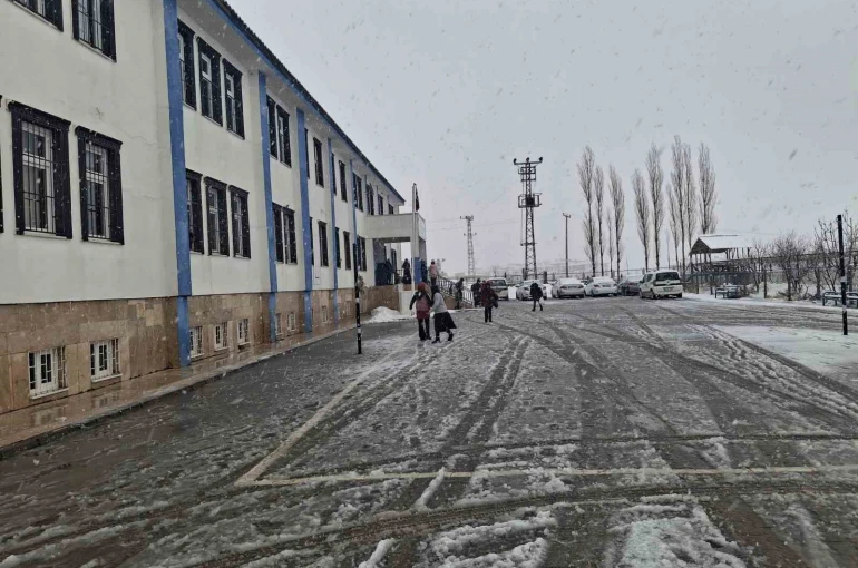 Adıyaman’da iki ilçede daha okullar tatil edildi