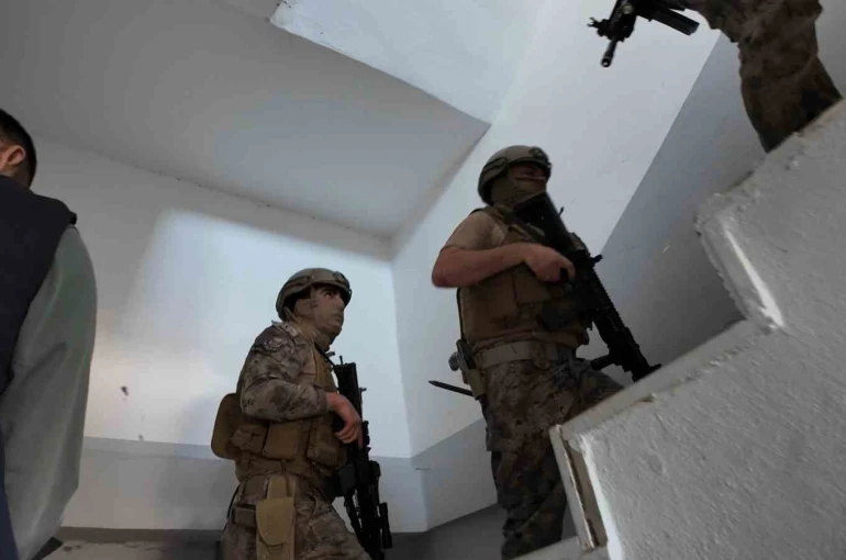 Adıyaman’da sanal devriye operasyonunda 14 kişi gözaltına alındı