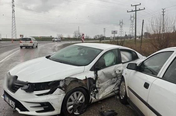 Adıyaman’da zincirleme kaza kamerada 