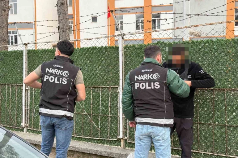 Adıyaman’daki okul önlerinde sıkı denetim 