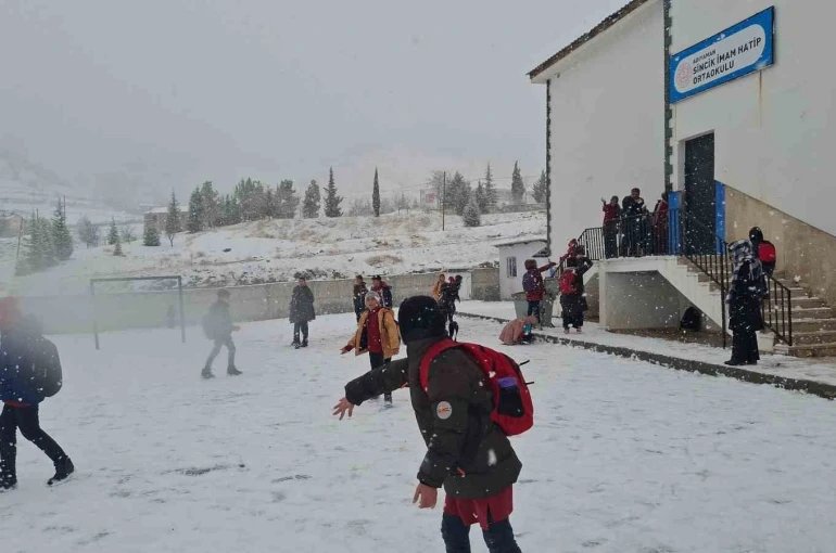 Adıyaman’ın 3 ilçesinde okullar tatil edildi