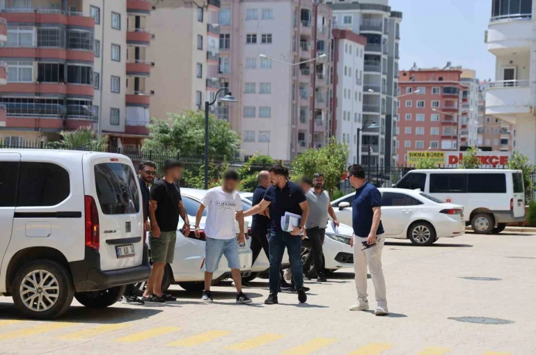 Adliye önündeki silahlı kavganın 4 şüphelisi serbest bırakıldı 