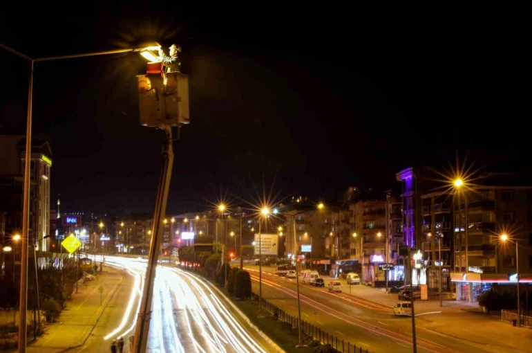 Adm Elektrik’ten 5 yılda 48,7 milyar TL altyapı yatırımı hedefi 