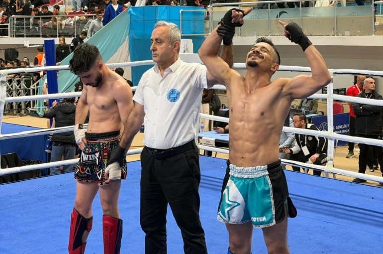 ADÜ öğrencisi Kick Boks’ta Türkiye Şampiyonu oldu