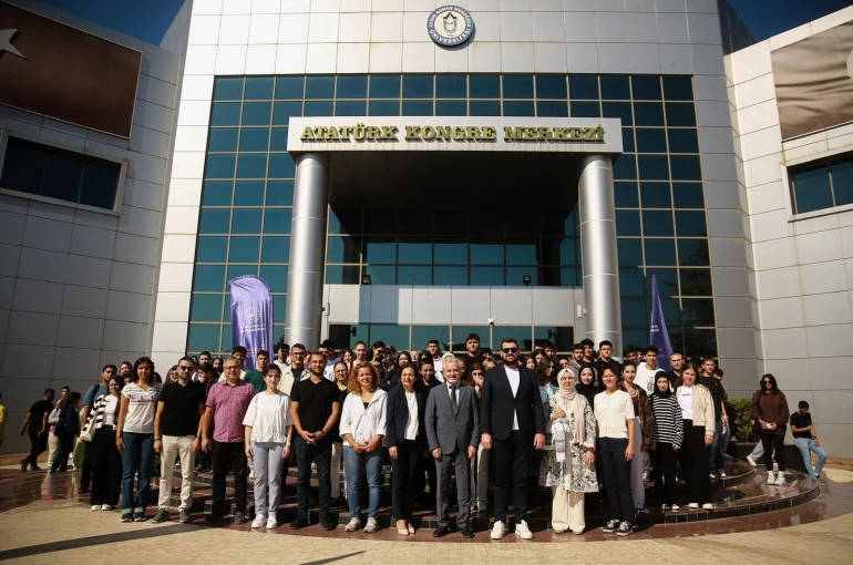 ADÜ oryantasyon programları sürüyor 