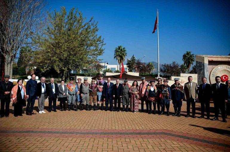 ADÜ’de "Geçmişten Geleceğe Aydın" sempozyumu başladı 