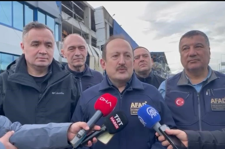 AFAD Başkanı Pehlivan’dan hortum felaketi yaşanan Kemalpaşa‘da inceleme 