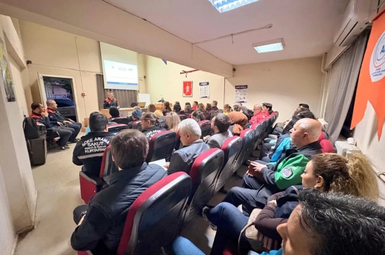 Afetlere hazırlıkta koordinasyon eğitimi verildi 