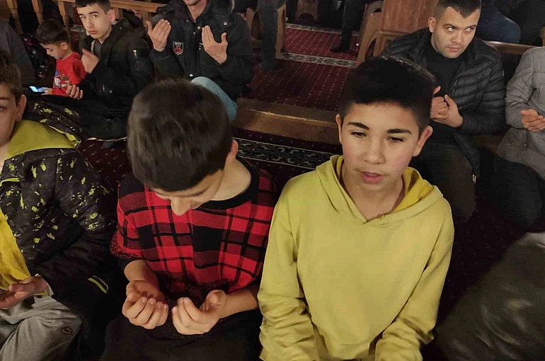 Afyonkarahisar’da Berat Kandili huşu içinde gecti 