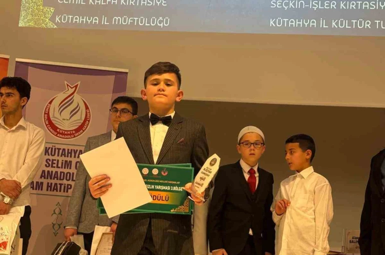 Afyonkarahisarlı 11 yaşındaki hafızlık öğrencisi yarışmada birinci oldu 