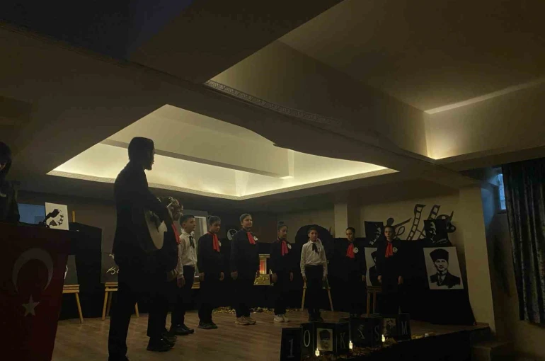 Ağrı’da 10 Kasım Atatürk’ü anma töreni düzenlendi 