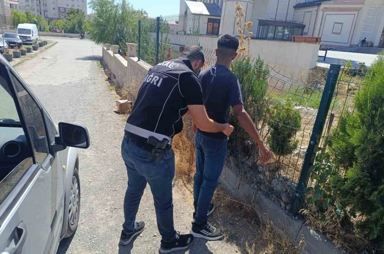 Ağrı’da 194 okul çevresi ve 111 servis aracı kontrol edildi 