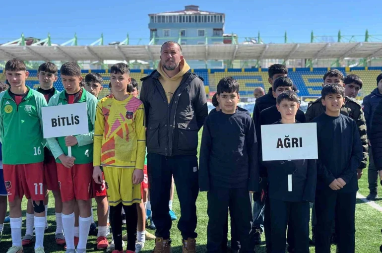 Ağrı’da futbol heyecanı başladı 