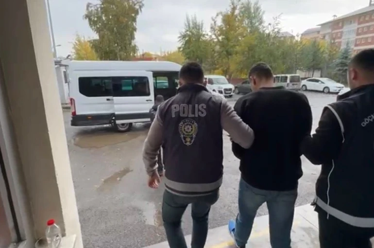 Ağrı’da göçmen kaçakçılığı operasyonunda 3 organizatör tutuklandı 