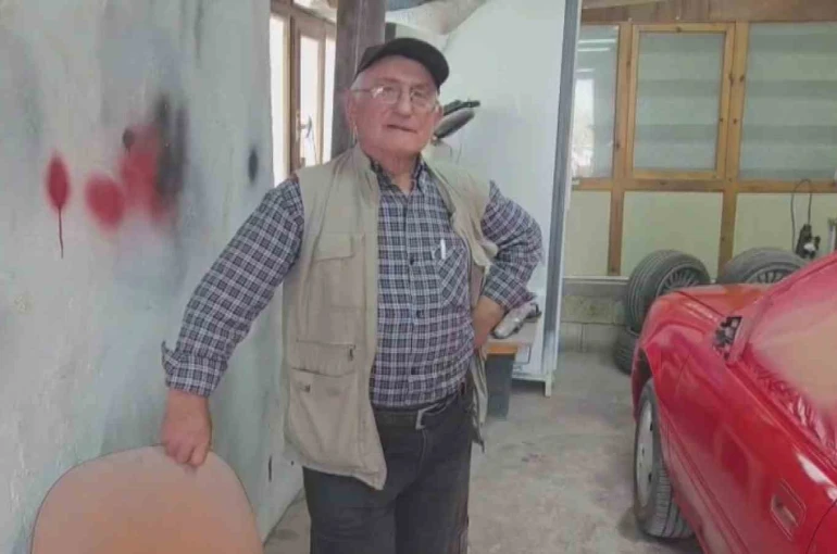 Ahırdan kaçan danalar oto tamirciyi bastı, görgü tanığı o anları anlattı: "Nazikçe geldiler, nazikçe gittiler" 