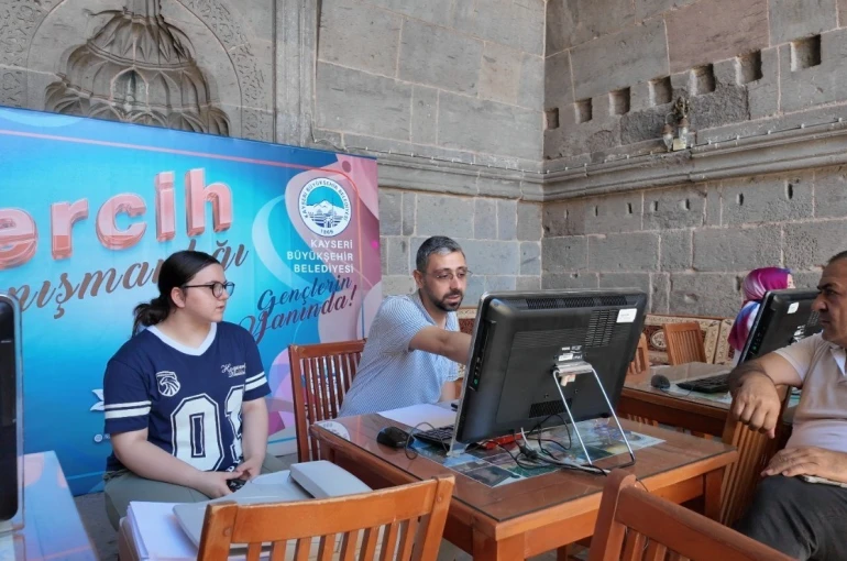 Aile Akademisi’nden 2 bin 657 öğrenciye tercih danışmanlığı hizmeti