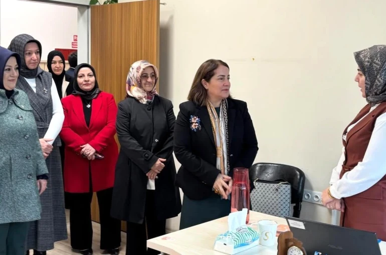 Aile ve Sosyal Hizmetler Bakan Yardımcısı Madak’tan Kütahya’ya ziyaret 