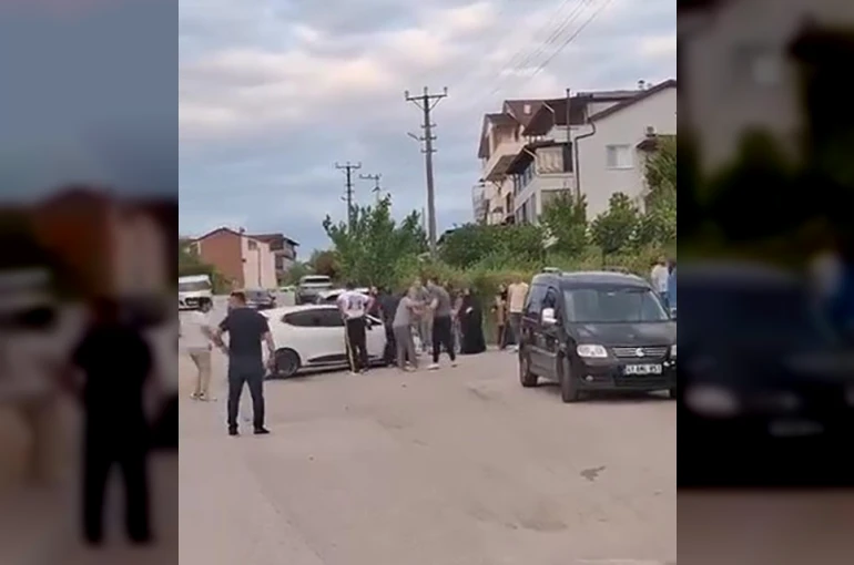 Aileler arasında silahlı sopalı kavga: 5 yaralı 