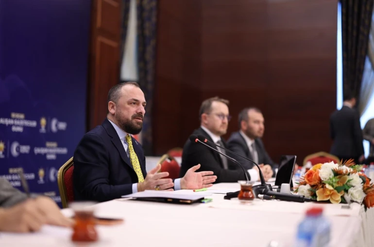 AK Parti Genel Başkan Yardımcısı Acar: "AK Parti olarak her zaman tarafsız bir şekilde gerçeği yansıtan gazeteciliğin yanında yer almayı sürdüreceğiz" 