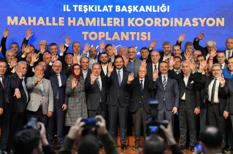 AK Parti İstanbul’da "Mahalle Hamiliği" modeli güçleniyor 
