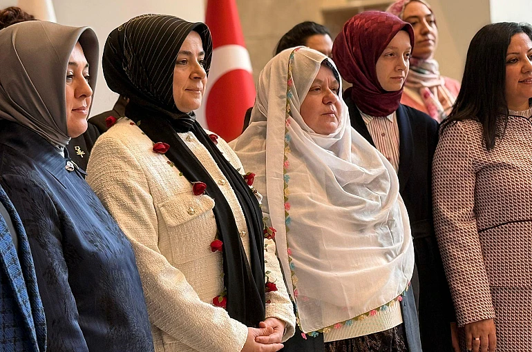 AK Parti Kadın Kolları Başkanı Ercan: "Zeynep Güneş’e yapılan düpedüz kadına yönelik zihinsel şiddettir"