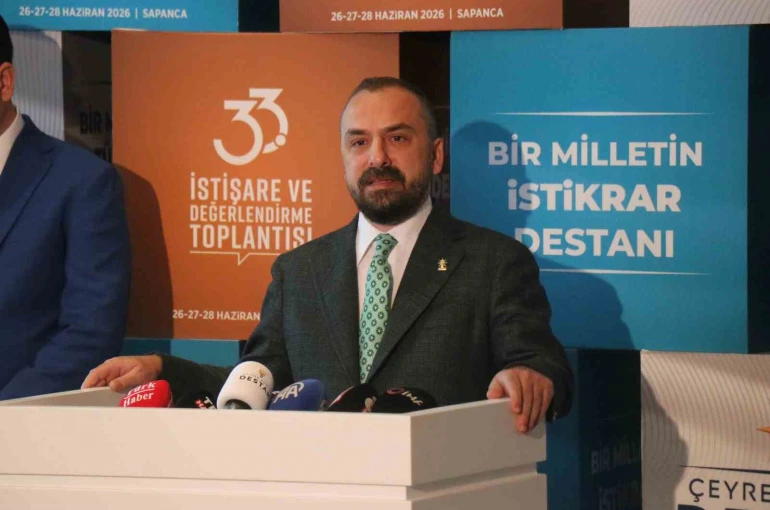 AK Parti kampında yeni şarkı sürprizi 