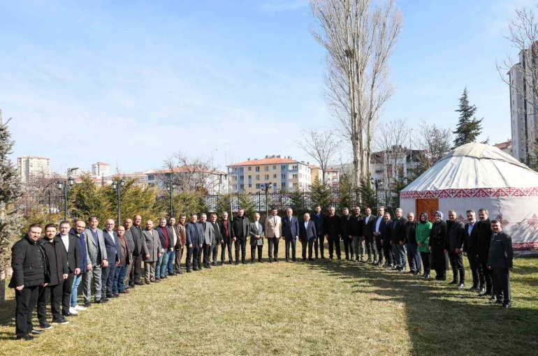AK Parti Kayseri Teşkilatı; istişare toplantısında bir araya geldi