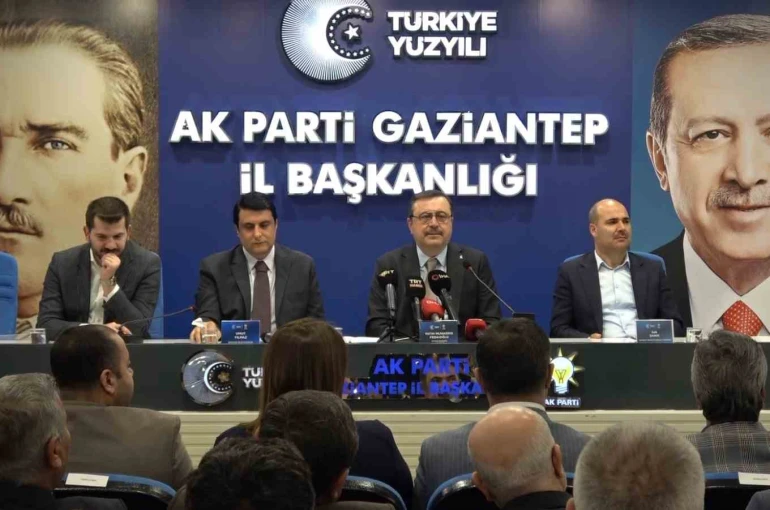 AK Parti’den CHP’ye mehter tepkisi 