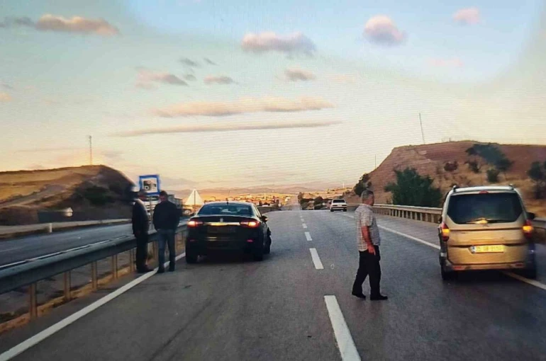 AK Partili belediye başkanı trafik kazasında yaralandı