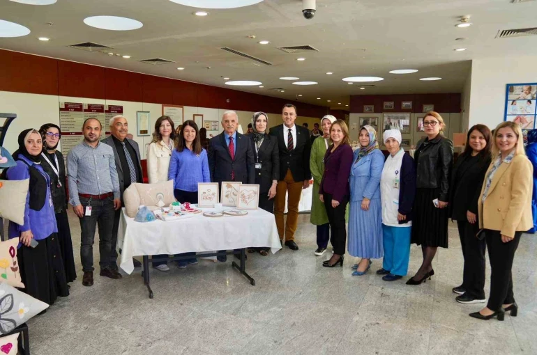 Akademi Ümraniye’den hastane personeli için el sanatları atölyeleri 