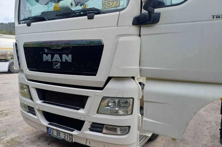 Akaryakıt istasyonunda şüpheli ölüm