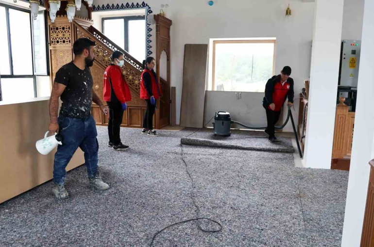 Akçaova TOKİ Camisinde eksikler gideriliyor, ibadete açılış yakın 