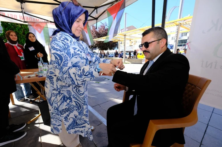 Akdağmadeni Belediyesi’nden Filistin’e manevi destek 