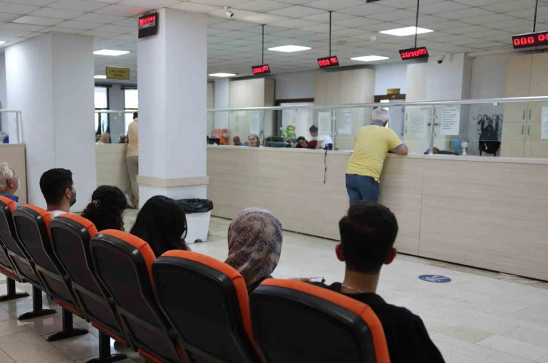 Akdeniz Belediyesi vezneleri hafta sonu açık olacak 