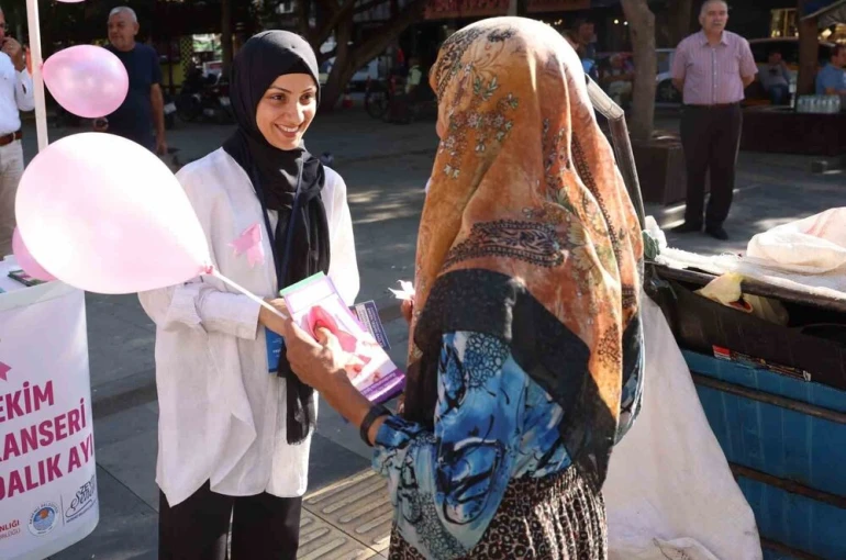 Akdeniz Belediyesinden ’meme kanseri farkındalığı’ için pembe kurdele 