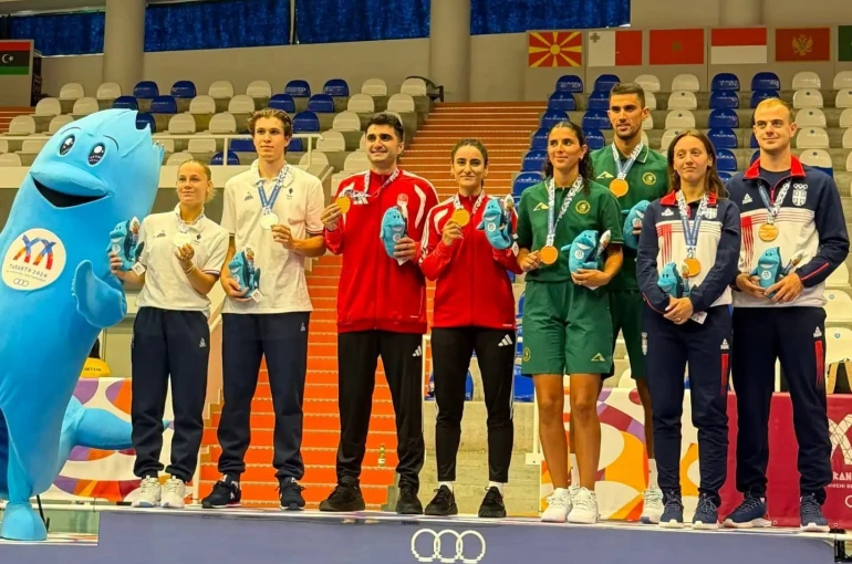 Akdeniz Oyunları’nda tarihi başarı: Erzincanlı milli badmintoncular altın madalyanın sahibi oldu 