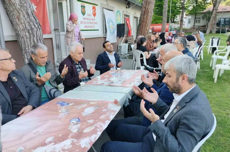 Akhisar’da şehit aileleri ve gazilerden duygu dolu buluşma 