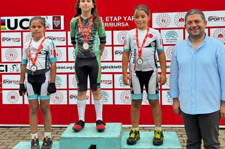 Akhisarlı pedallar Bursa’da zirveye çıktı 