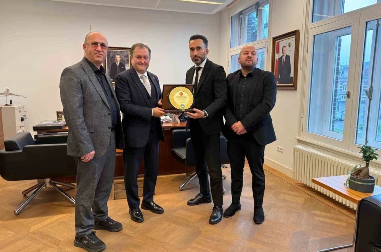 AKİB yönetiminden Amsterdam Başkonsolosu’na ziyaret 