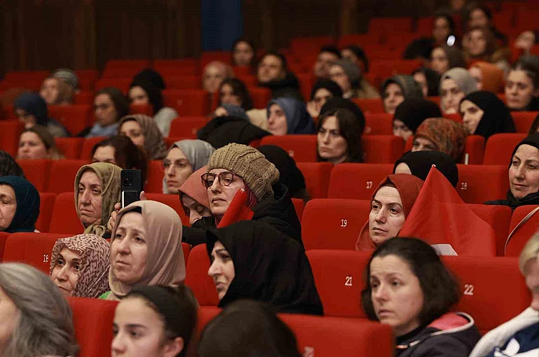 Akran zorbalığında "ev içi" tehlikeye dikkat çekildi 