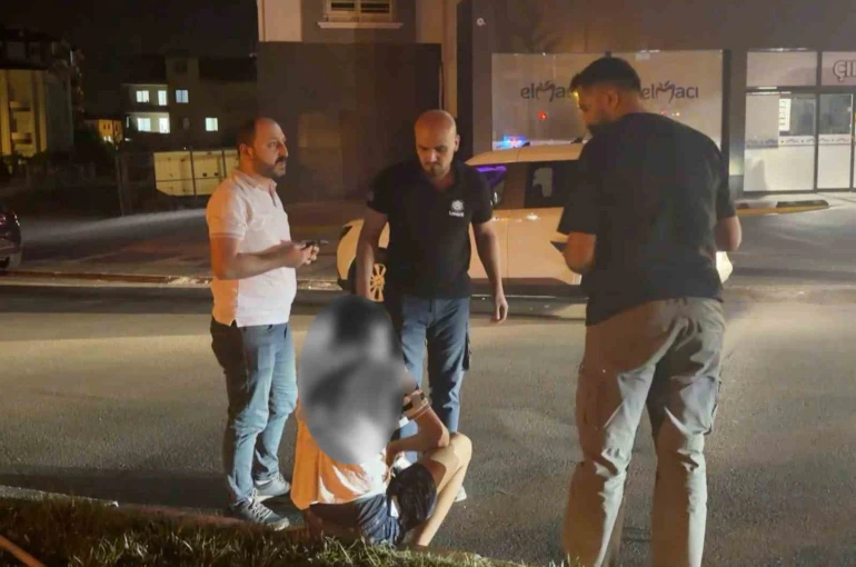 Aksaray’da 17 yaşındaki çocuk arkadaşı tarafından sırtından bıçaklandı