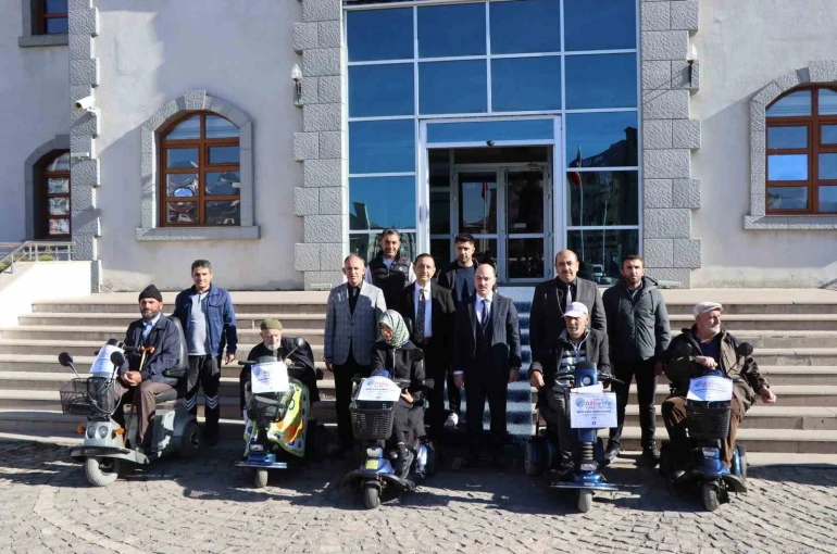 Akülü araçlarına kavuştu 