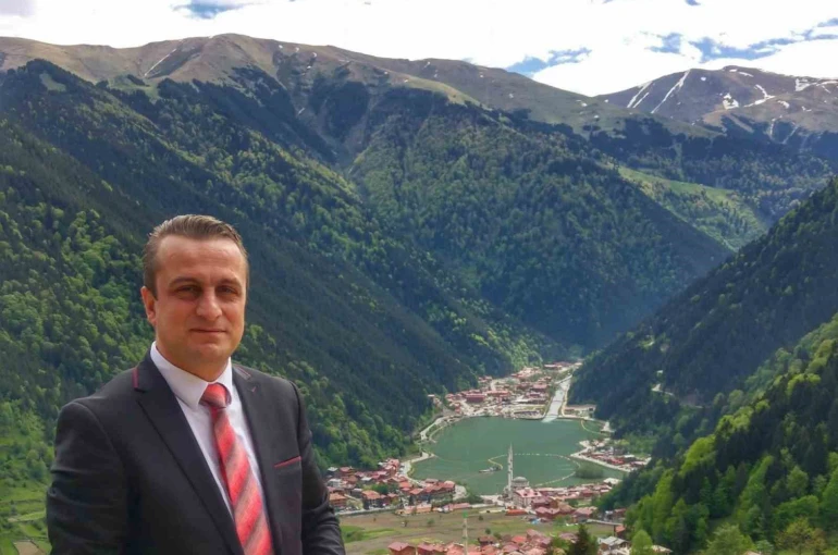 Akyüz: "Turizmi hedef alan ırkçı paylaşımlara karşı yasal düzenleme şart" 